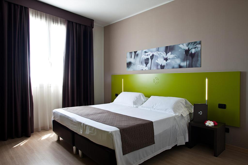 רימיני Hotel Fiera מראה חיצוני תמונה